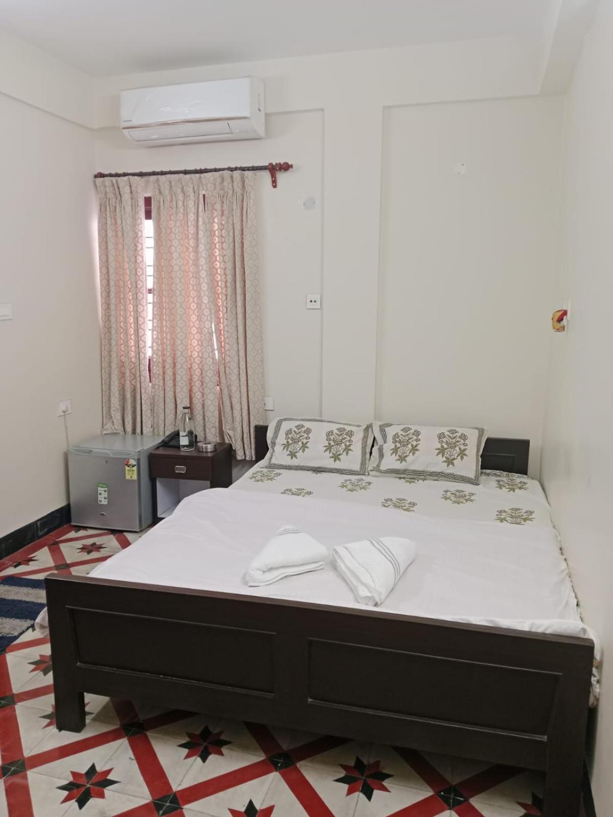 Lukochurri Shanti Niketan Luaran gambar